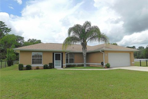 House in Ocala, Florida 3 bedrooms, 126.53 sq.m. № 1916831 - photo 1