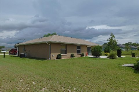 House in Ocala, Florida 3 bedrooms, 126.53 sq.m. № 1916831 - photo 2
