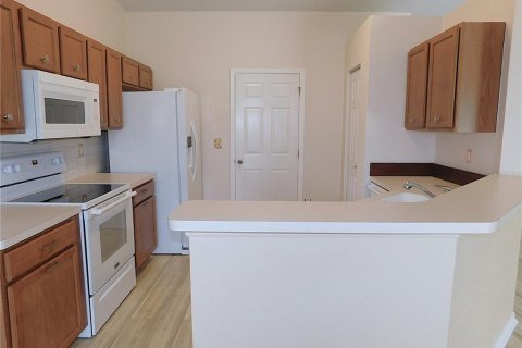 House in Ocala, Florida 3 bedrooms, 126.53 sq.m. № 1916831 - photo 19