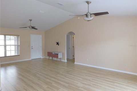 House in Ocala, Florida 3 bedrooms, 126.53 sq.m. № 1916831 - photo 13