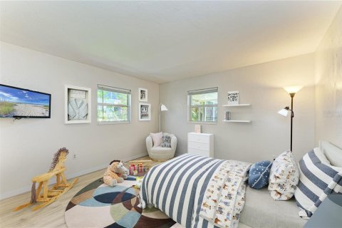 House in Sarasota, Florida 3 bedrooms, 135.54 sq.m. № 1750519 - photo 19