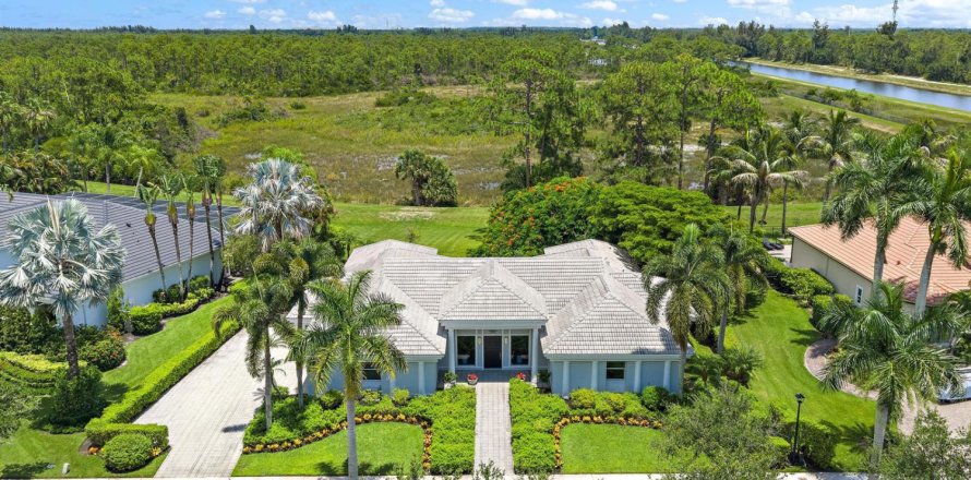 Villa ou maison à West Palm Beach, Floride 5 chambres, 311.41 m2 № 2248577