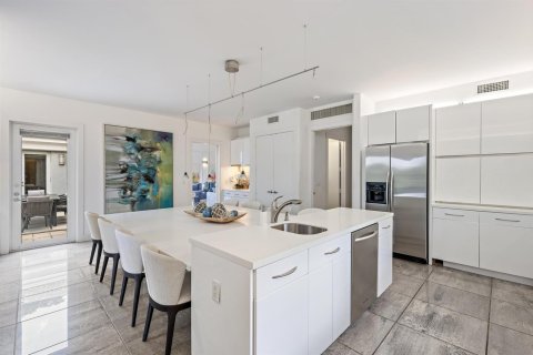 Villa ou maison à vendre à West Palm Beach, Floride: 5 chambres, 311.41 m2 № 2248577 - photo 12