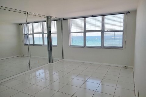 Condominio en alquiler en Pompano Beach, Florida, 2 dormitorios, 121.7 m2 № 2250431 - foto 15