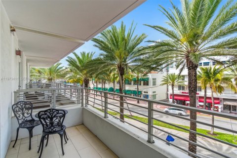 Condominio en venta en Miami Beach, Florida, 1 dormitorio, 77.11 m2 № 2033291 - foto 28