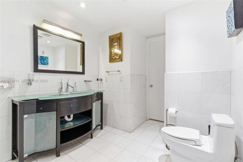 Condominio en venta en Miami Beach, Florida, 1 dormitorio, 77.11 m2 № 2033291 - foto 22
