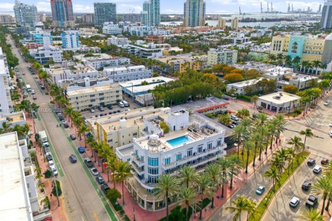 Condominio en venta en Miami Beach, Florida, 1 dormitorio, 77.11 m2 № 2033291 - foto 2