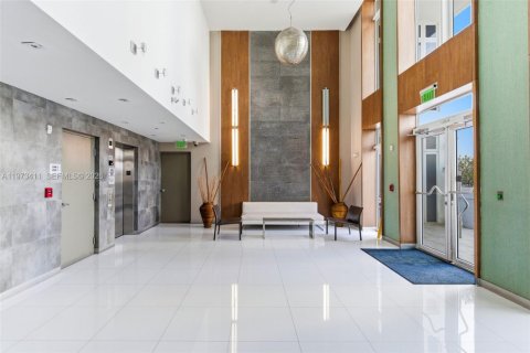 Condominio en venta en Miami Beach, Florida, 1 dormitorio, 77.11 m2 № 2033291 - foto 5