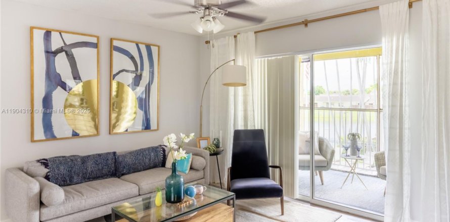 Apartamento en Miami Lakes, Florida 2 dormitorios, 97.55 m2 № 2015550