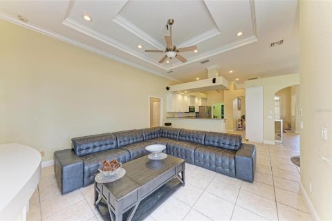 House in Port Charlotte, Florida 4 bedrooms, 266.54 sq.m. № 1807297 - photo 13