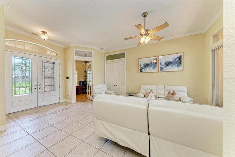 House in Port Charlotte, Florida 4 bedrooms, 266.54 sq.m. № 1807297 - photo 7