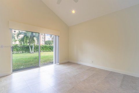 Villa ou maison à louer à Boca Raton, Floride: 3 chambres, 174.75 m2 № 2010986 - photo 13