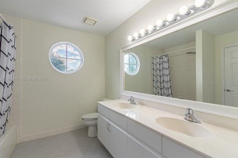 Villa ou maison à louer à Boca Raton, Floride: 3 chambres, 174.75 m2 № 2010986 - photo 29