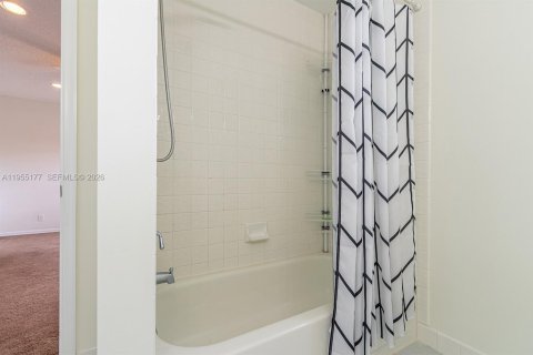 Villa ou maison à louer à Boca Raton, Floride: 3 chambres, 174.75 m2 № 2010986 - photo 30