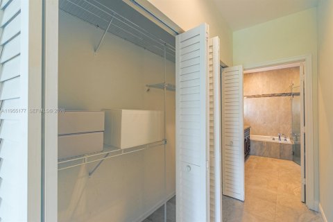 Villa ou maison à louer à Boca Raton, Floride: 3 chambres, 174.75 m2 № 2010986 - photo 19