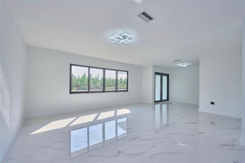 Casa en venta en Indian lake estates, Florida, 2 dormitorios, 151.34 m2 № 1509461 - foto 3