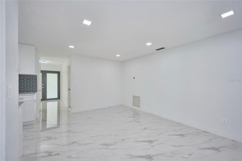 Casa en venta en Indian lake estates, Florida, 2 dormitorios, 151.34 m2 № 1509461 - foto 16