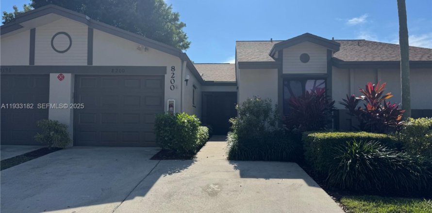 Villa ou maison à Boca Raton, Floride 2 chambres, 121.7 m2 № 1991935