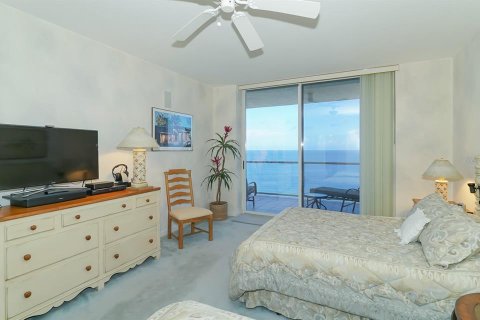 Снять в аренду кондоминиум в Сарасота, Флорида 3 комнаты, 192.31м2, № 1561610 - фото 26