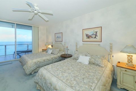 Снять в аренду кондоминиум в Сарасота, Флорида 3 комнаты, 192.31м2, № 1561610 - фото 24