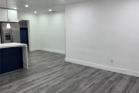 Купить виллу или дом в Хайалиа, Флорида 4 спальни, 130.99м2, № 1994983 - фото 21