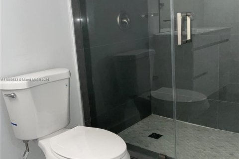 Купить виллу или дом в Хайалиа, Флорида 4 спальни, 130.99м2, № 1994983 - фото 27