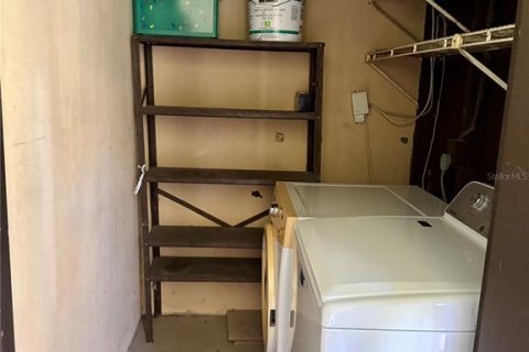 Condominio en alquiler en Tampa, Florida, 2 dormitorios, 90.58 m2 № 1898546 - foto 13