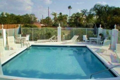 Villa ou maison à louer à Boynton Beach, Floride: 3 chambres, 147.44 m2 № 1223283 - photo 1