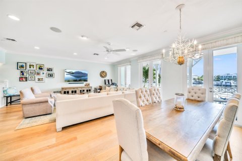 Touwnhouse à vendre à Delray Beach, Floride: 4 chambres, 316.8 m2 № 2252795 - photo 8