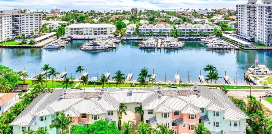 Touwnhouse à Delray Beach, Floride 4 chambres, 316.8 m2 № 2252795