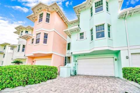 Touwnhouse à vendre à Delray Beach, Floride: 4 chambres, 316.8 m2 № 2252795 - photo 25