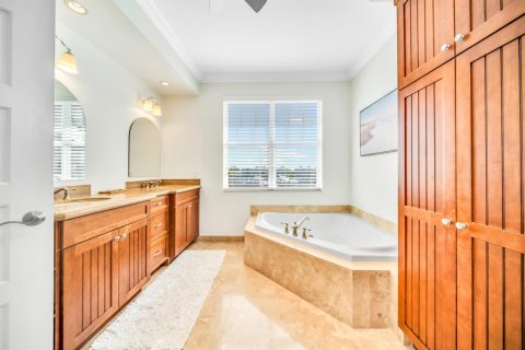 Touwnhouse à vendre à Delray Beach, Floride: 4 chambres, 316.8 m2 № 2252795 - photo 16