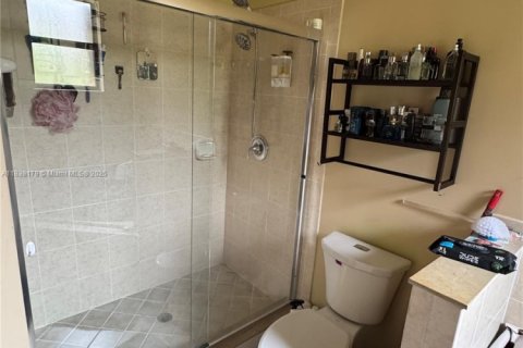 Townhouse in Homestead, Florida 3 bedrooms, 158.49 sq.m. № 1839113 - photo 20