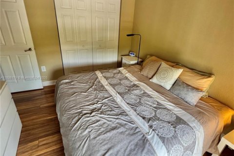 Townhouse in Homestead, Florida 3 bedrooms, 158.49 sq.m. № 1839113 - photo 22
