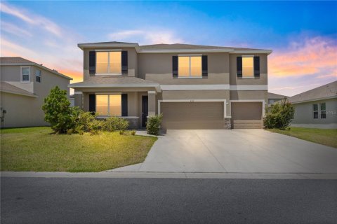 House in Ocala, Florida 5 bedrooms, 378.11 sq.m. № 1766248 - photo 1