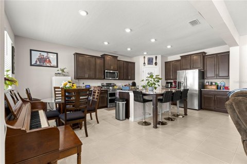 House in Ocala, Florida 5 bedrooms, 378.11 sq.m. № 1766248 - photo 16