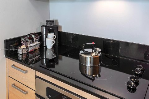 Купить кондоминиум в Санни-Айлс-Бич, Флорида 1 спальня, 63.92м2, № 2038784 - фото 14