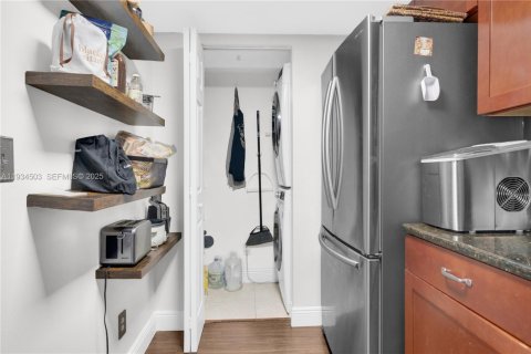 Снять в аренду кондоминиум в Майами, Флорида 2 спальни, 91.51м2, № 1992511 - фото 16