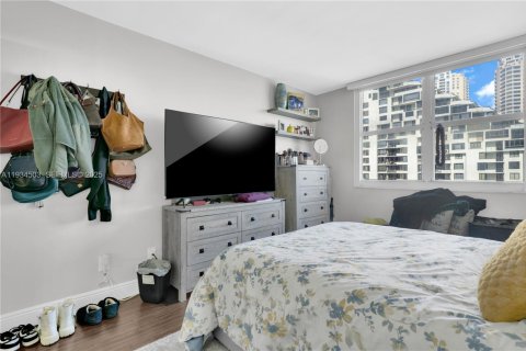 Снять в аренду кондоминиум в Майами, Флорида 2 спальни, 91.51м2, № 1992511 - фото 26