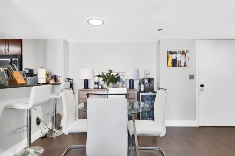 Снять в аренду кондоминиум в Майами, Флорида 2 спальни, 91.51м2, № 1992511 - фото 11