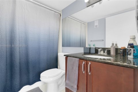 Снять в аренду кондоминиум в Майами, Флорида 2 спальни, 91.51м2, № 1992511 - фото 21