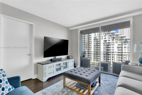 Снять в аренду кондоминиум в Майами, Флорида 2 спальни, 91.51м2, № 1992511 - фото 4