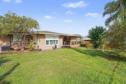Villa ou maison à vendre à Clearwater, Floride: 2 chambres, 110 m2 № 2397037 - photo 29