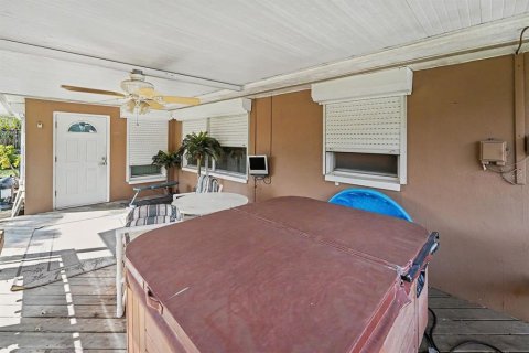 Villa ou maison à vendre à Clearwater, Floride: 2 chambres, 110 m2 № 2397037 - photo 26