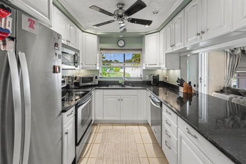 Villa ou maison à vendre à Clearwater, Floride: 2 chambres, 110 m2 № 2397037 - photo 13