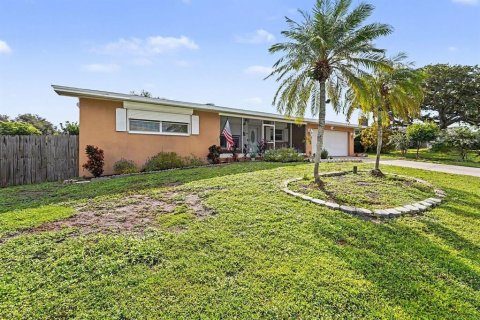 Villa ou maison à vendre à Clearwater, Floride: 2 chambres, 110 m2 № 2397037 - photo 3