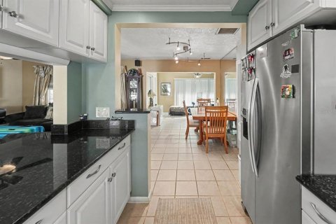 Villa ou maison à vendre à Clearwater, Floride: 2 chambres, 110 m2 № 2397037 - photo 12