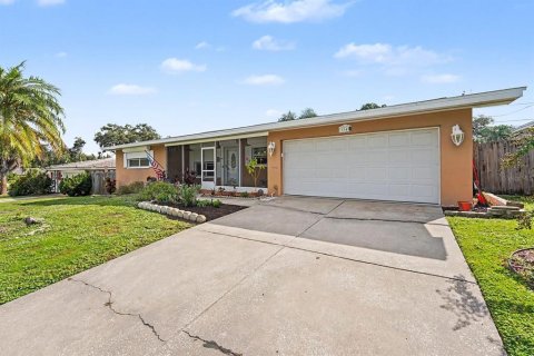 Villa ou maison à vendre à Clearwater, Floride: 2 chambres, 110 m2 № 2397037 - photo 2