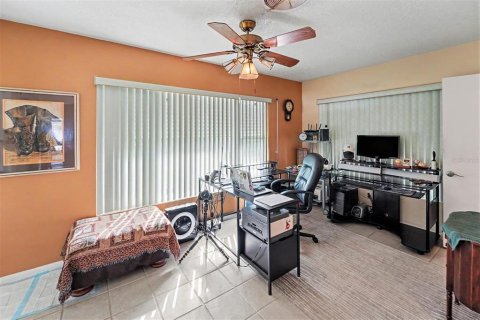 Villa ou maison à vendre à Clearwater, Floride: 2 chambres, 110 m2 № 2397037 - photo 15