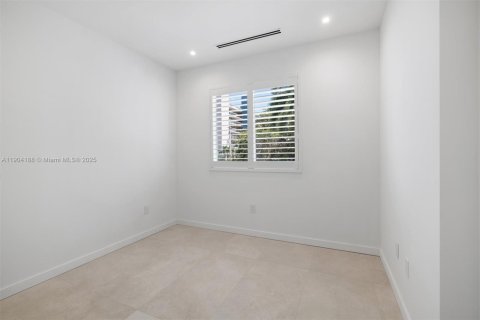 Adosado en venta en Pompano Beach, Florida, 2 dormitorios, 134.71 m2 № 2081885 - foto 28